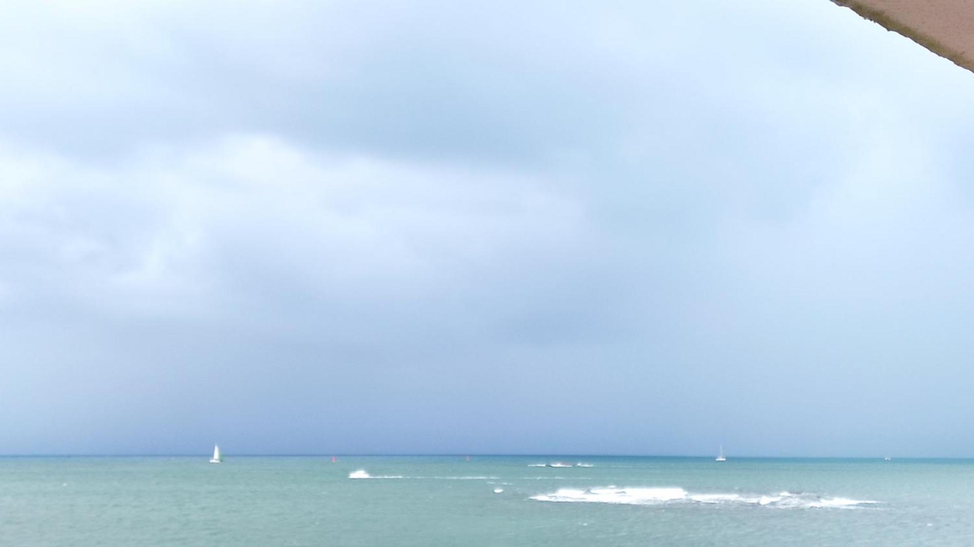 Appartement T3 De 74M2 Tres Lumineux Vue Panoramique Mer Et Plages Concarneau Eksteriør billede